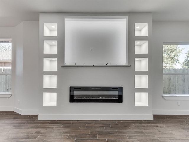 room details featuring hardwood / wood-style floors