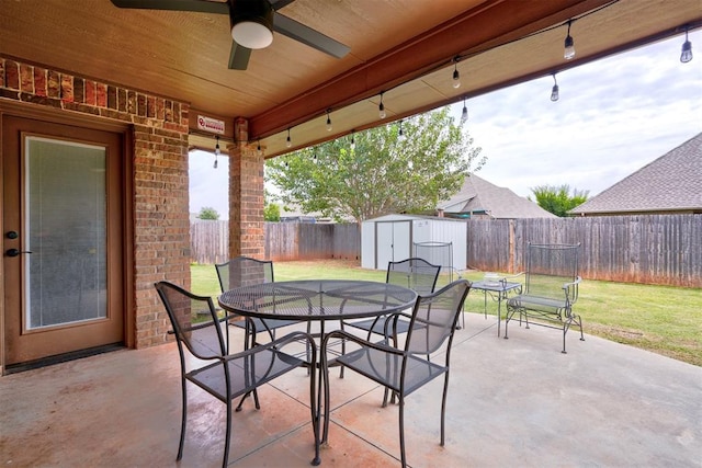 view of patio featuring ceiling fan