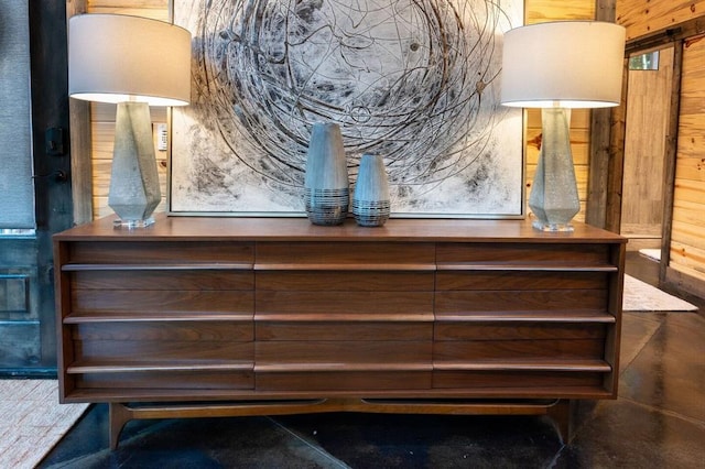 180 Alumacraft Trl, Broken Bow, OK 74728 - detailed view of wooden walls