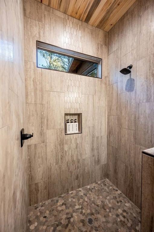180 Alumacraft Trl, Broken Bow, OK 74728 - bathroom with tiled shower