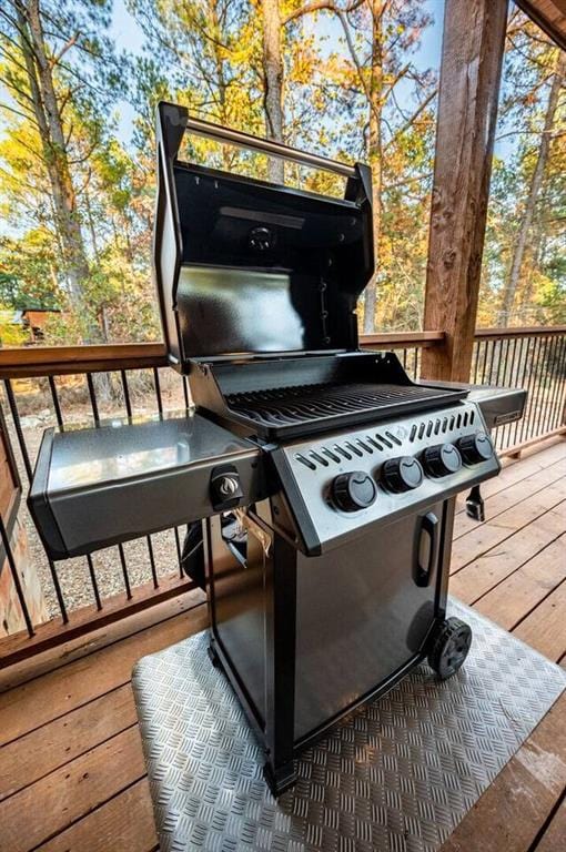 180 Alumacraft Trl, Broken Bow, OK 74728 - view of wooden deck
