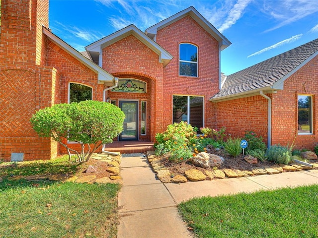 view of front of house featuring a front yard