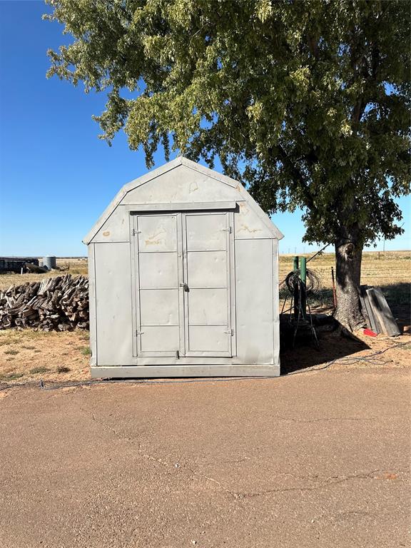 view of outdoor structure