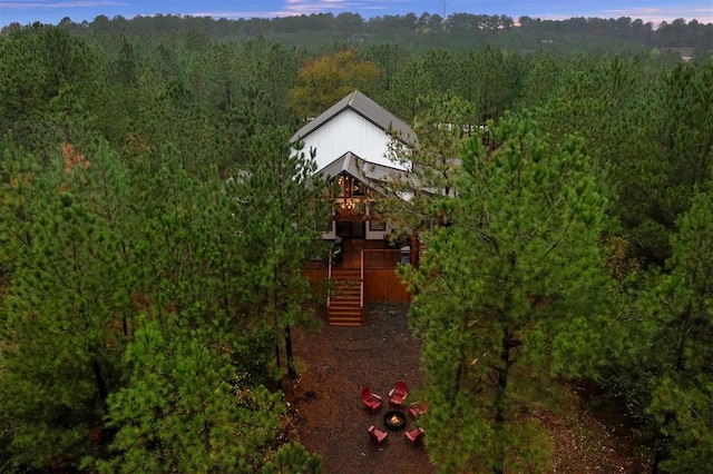 view of aerial view at dusk