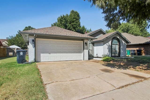 single story home with a front lawn