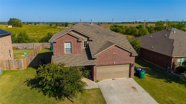 view of front of home featuring a front lawn