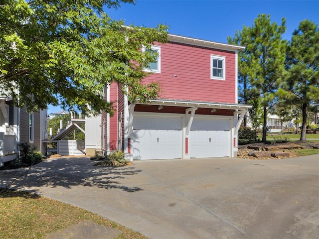 view of front facade with a garage