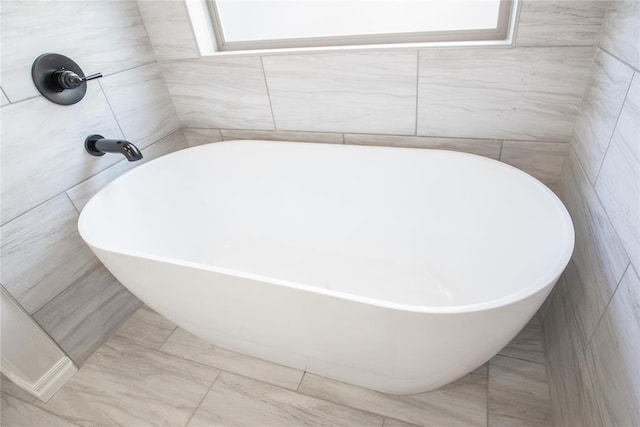 9312 Poppey Pl, Yukon, OK 73099 - bathroom with a freestanding bath