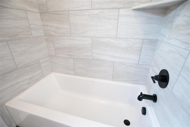 9312 Poppey Pl, Yukon, OK 73099 - view of full bathroom