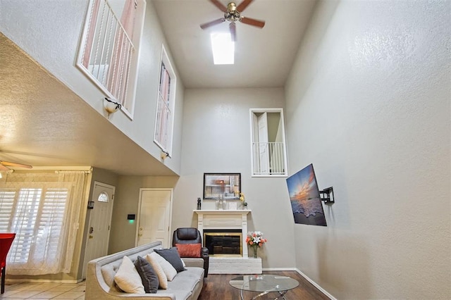 living room featuring ceiling fan