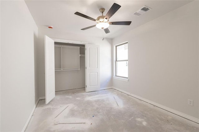 unfurnished bedroom featuring a ceiling fan, baseboards, visible vents, a closet, and unfinished concrete flooring