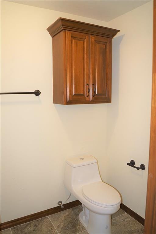 bathroom featuring toilet