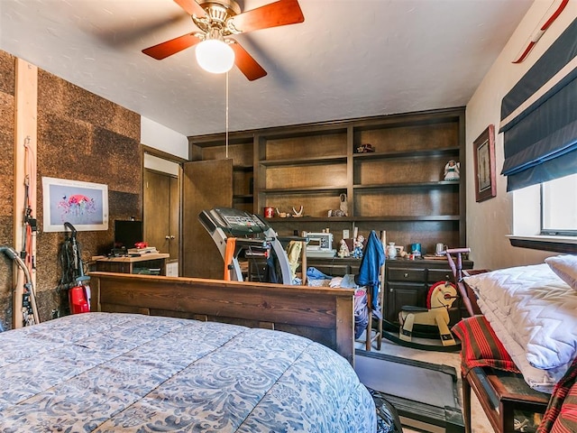 bedroom featuring ceiling fan