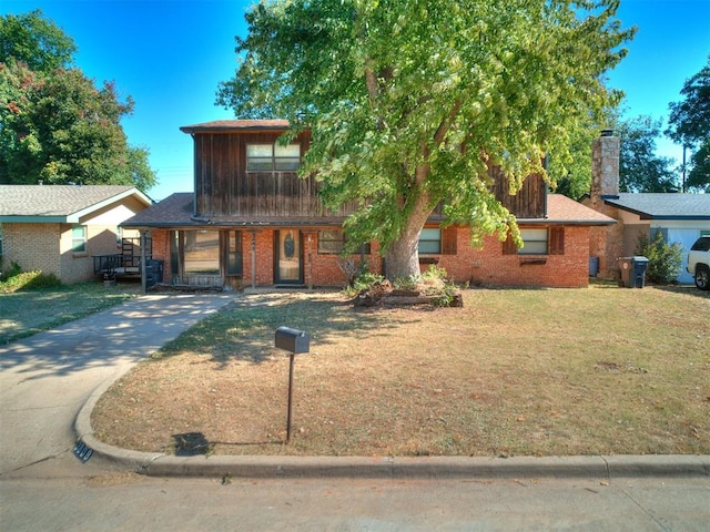 view of front of house with a front yard