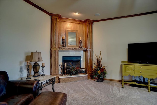 carpeted living room featuring crown molding