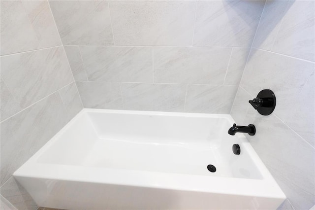 14001 Birch Ln, Edmond, OK 73049 - view of full bathroom