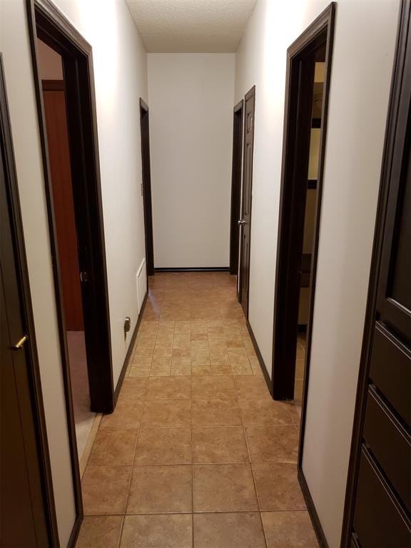 1224 NE 15th St, Oklahoma City, OK 73117 - hall with baseboards
