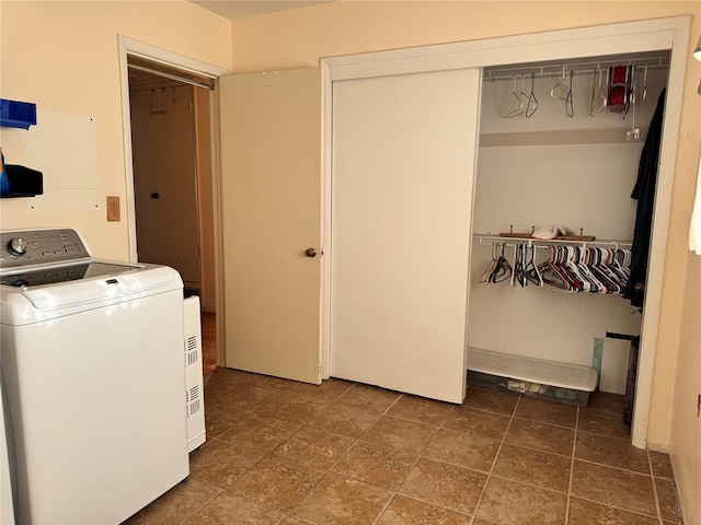 laundry room with washer / clothes dryer