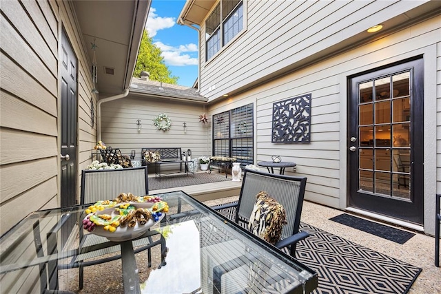 view of patio featuring an outdoor hangout area