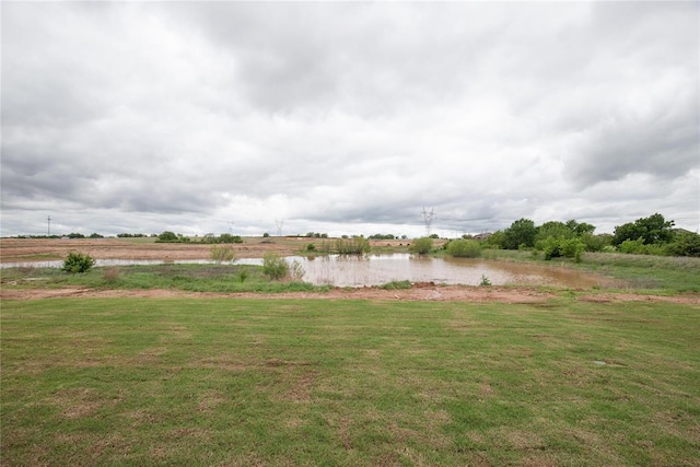 9317 Cheek Ranch Rd, Yukon, OK 73099 - view of yard with a water view
