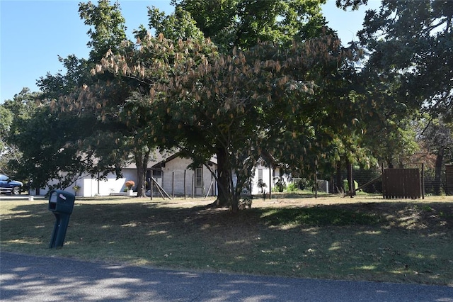 exterior space with a lawn