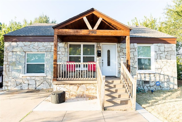 view of front of house with covered porch