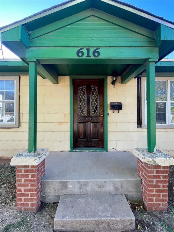 view of property entrance