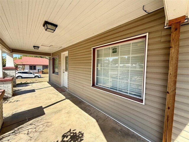 Listing photo 3 - caption unavailable