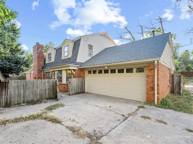 view of front facade with a garage