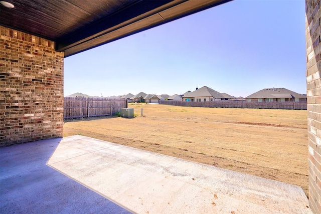 view of yard with a patio