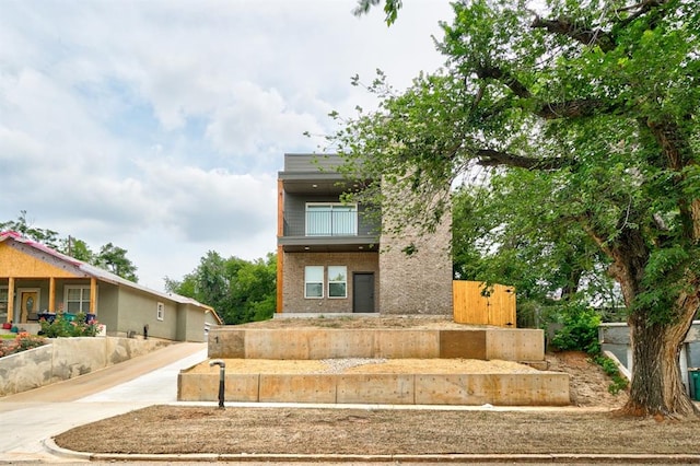 view of front of house