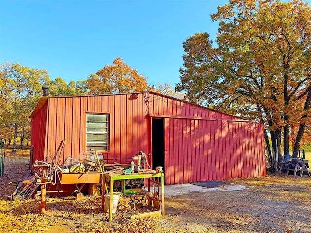 view of outbuilding