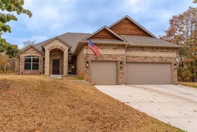 view of front of house featuring a garage