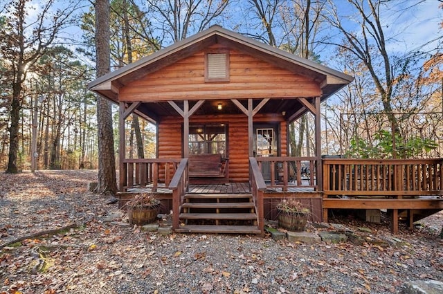 view of front facade featuring a porch