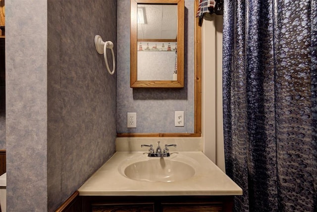 bathroom with vanity