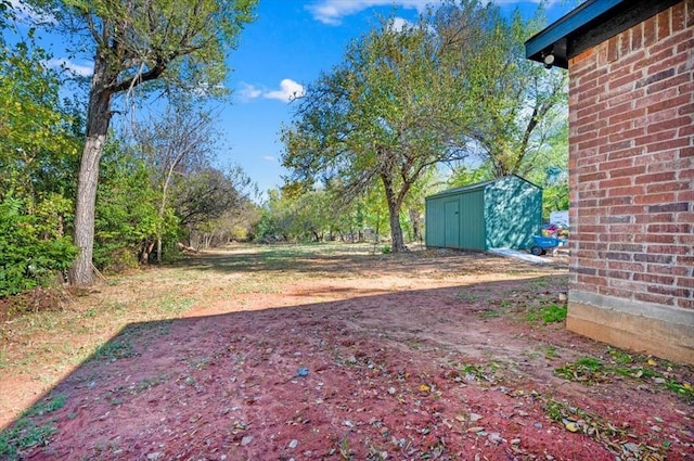 1200 N Lloyd Dr, Oklahoma City, OK 73130 - view of yard