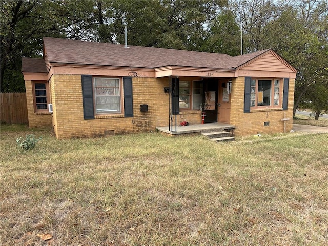 view of front of house featuring a front yard