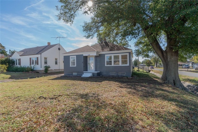 view of front of house featuring a front yard