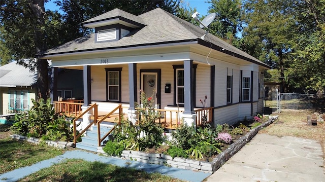 bungalow-style house with covered porch