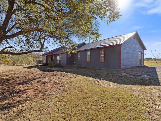 view of front of property with metal roof