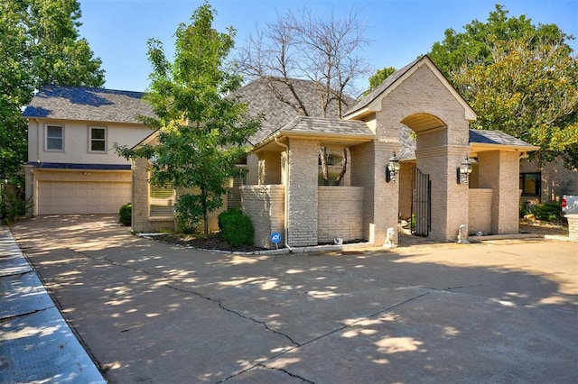 view of front facade with a garage