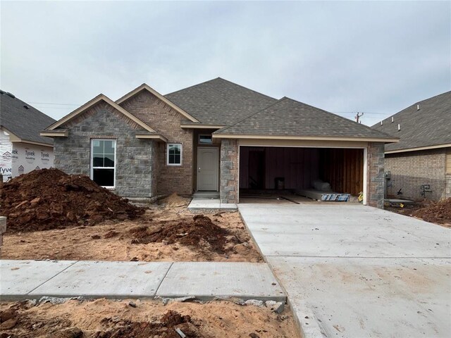 view of front of home featuring a garage