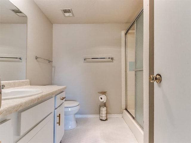 bathroom featuring visible vents, vanity, toilet, and an enclosed shower