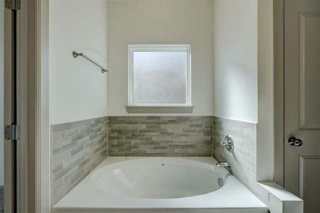 bathroom featuring a bathing tub