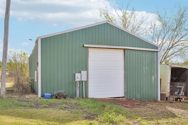 view of outdoor structure featuring a garage