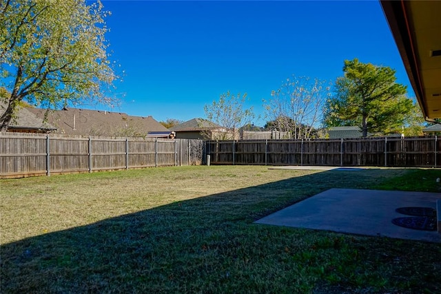 view of yard with a patio area