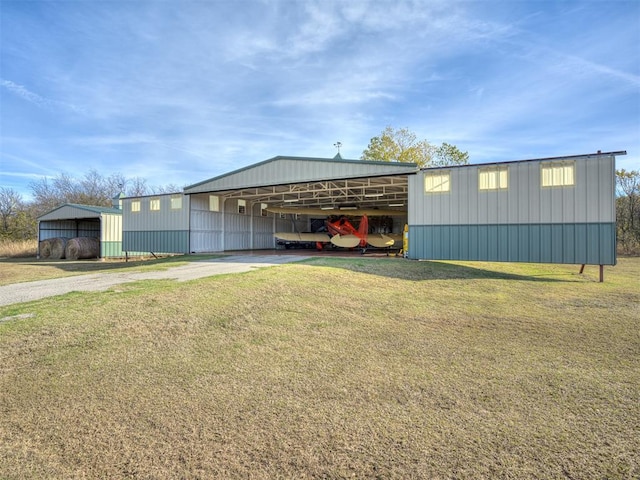 exterior space featuring a lawn