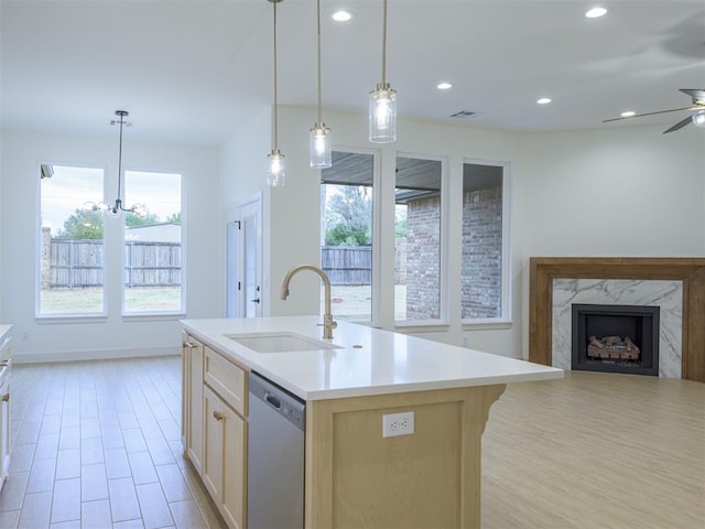 12129 SW 45th Ter, Mustang, OK 73064 - kitchen featuring dishwasher, a sink, open floor plan, a ceiling fan, and recessed lighting