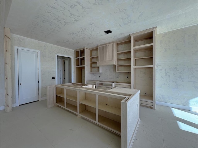 kitchen with backsplash