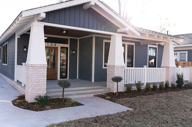 view of front facade with a porch